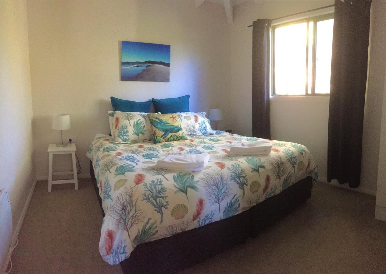 Sandpiper Ocean Cottages Bicheno Exterior photo