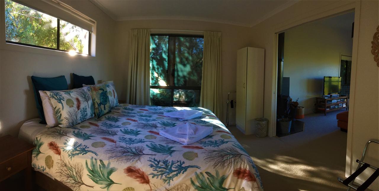 Sandpiper Ocean Cottages Bicheno Exterior photo